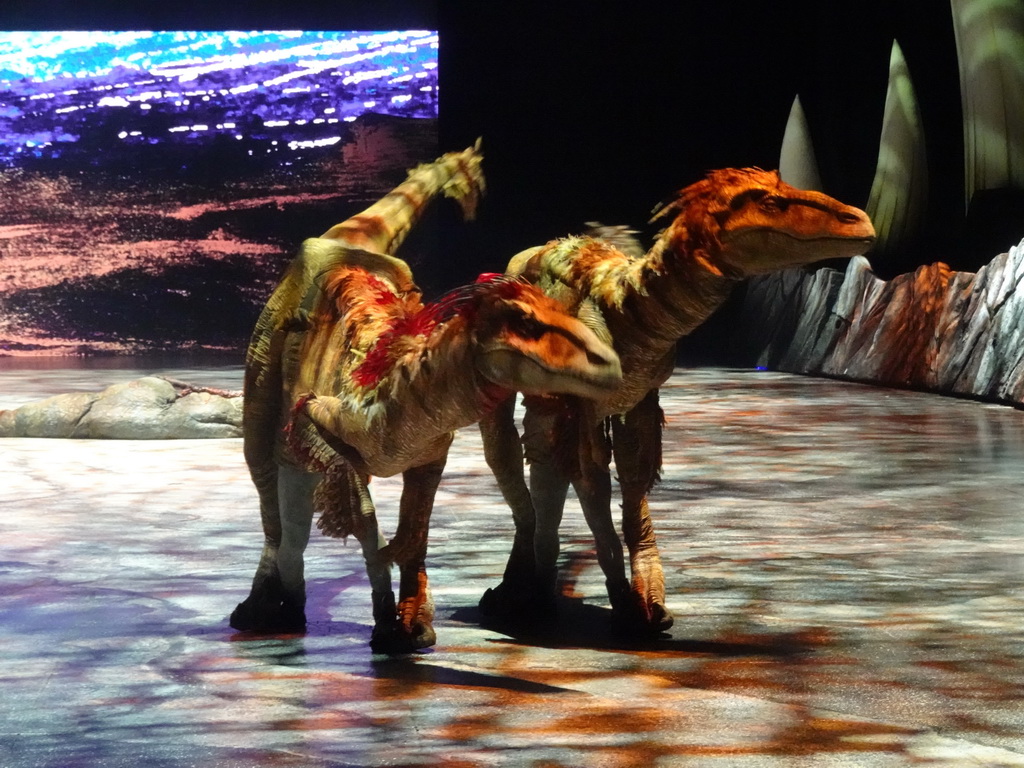 walking with dinosaurs utahraptor