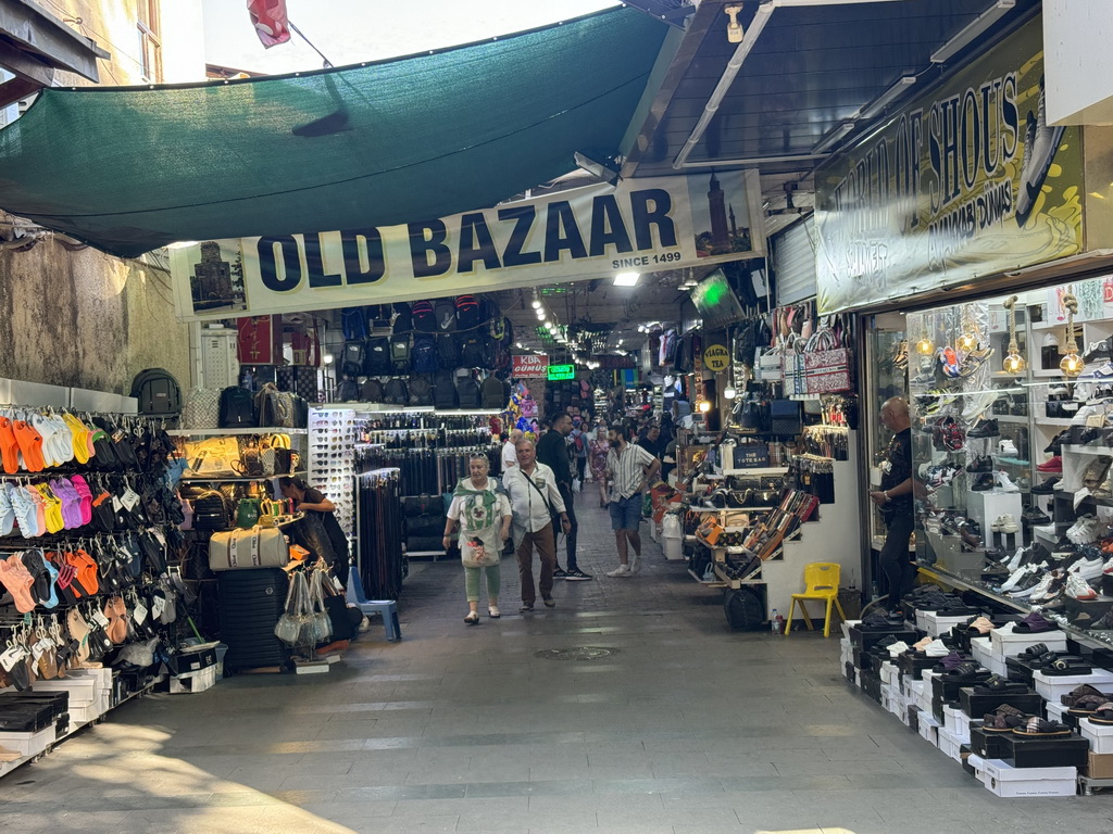 Entrance to the Old Bazaar at the 406. Sokak alley