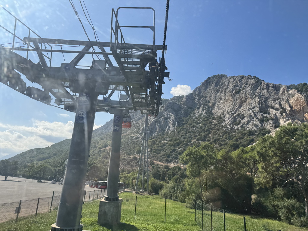 The Tünek Tepe hill, viewed from the Tünektepe Teleferik Tesisleri cable car