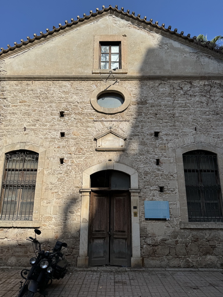 Front of the Yenikapi Turkish Bath at the Yeni Kapi Sokak alley, with information