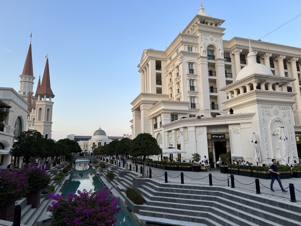 Canal, the Chateau and the Kingdom Hotel at the Shopping Avenue area of the Land of Legends theme park