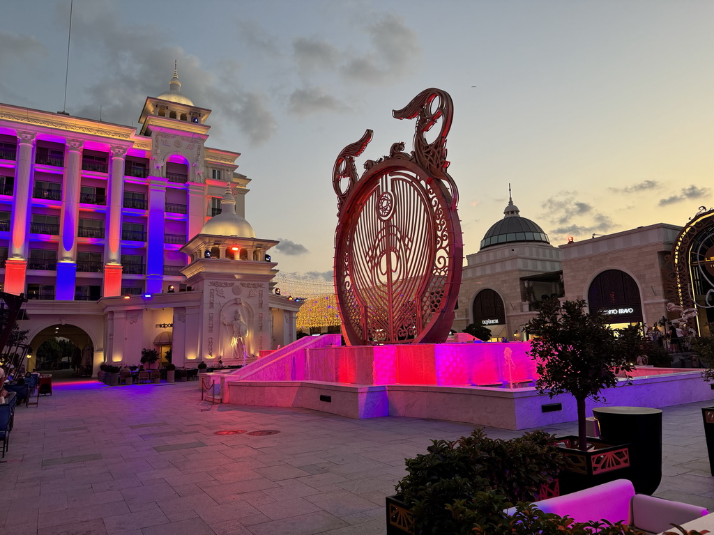 Piece of art in front of the Kingdom Hotel at the Shopping Avenue area of the Land of Legends theme park