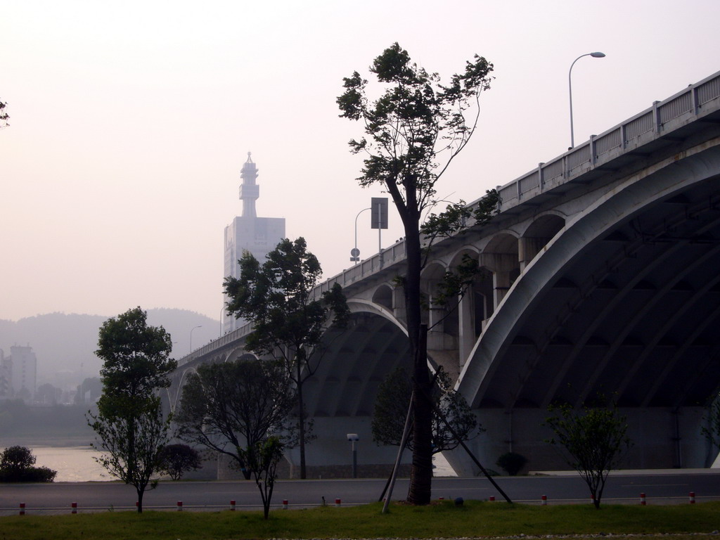 Xiangjiang bridge and skyscraper at the west side of the city