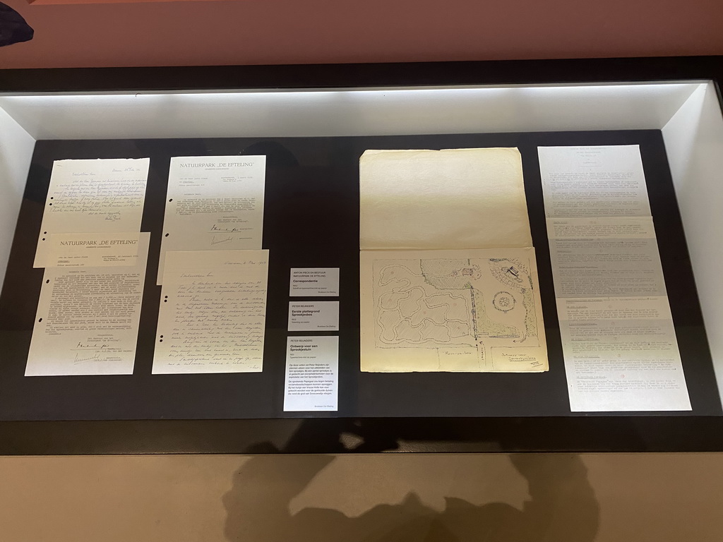 Letters and drawings about the `Natuurpark de Efteling`, at the Efteling exhibition at the Noordbrabants Museum, with explanation