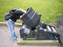 Miaomiao with a cannon at the Citadel of Dinant
