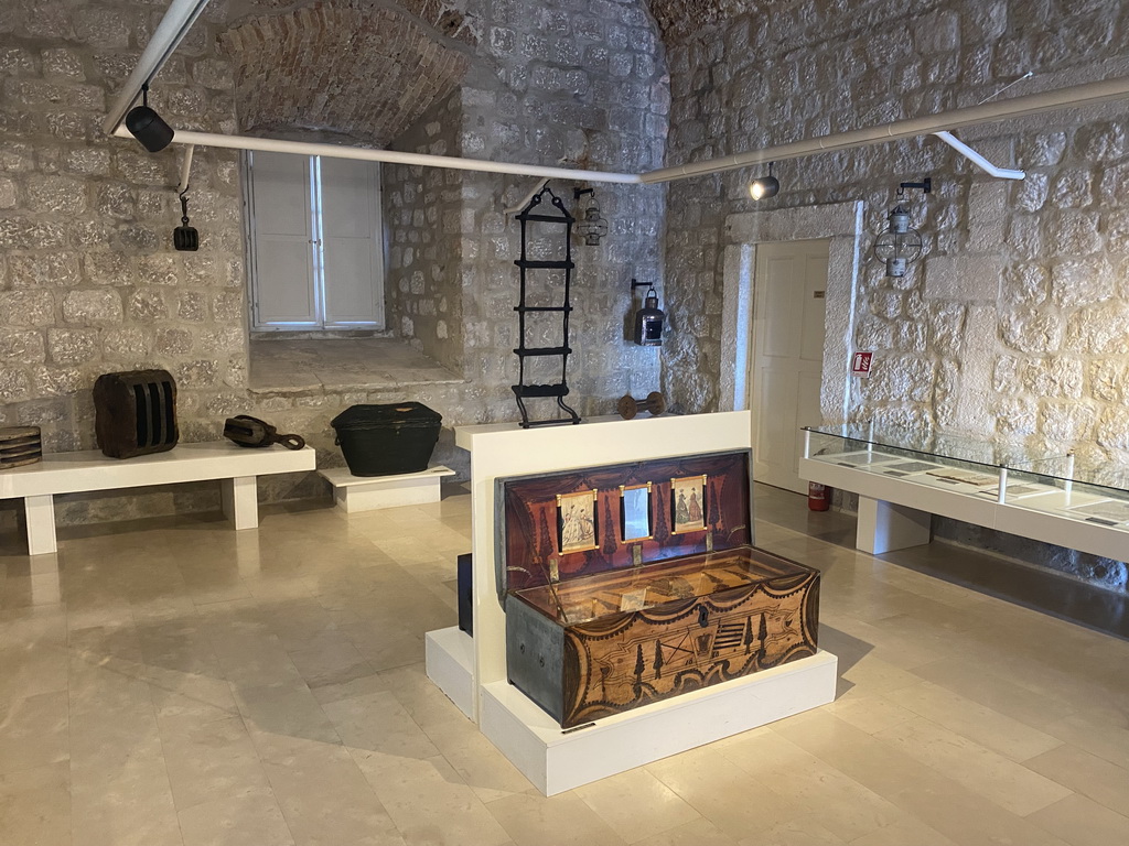 Chest, ladder and other items at the upper floor of the Maritime Museum