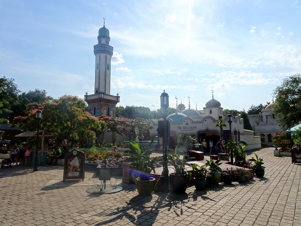 Bazaar in front of the Fata Morgana attraction at the Anderrijk kingdom