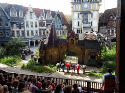Actors on the stage of the Raveleijn theatre at the Marerijk kingdom, during the Raveleijn Parkshow
