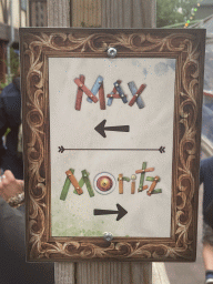Sign at the waiting line at the Max & Moritz attraction at the Anderrijk kingdom