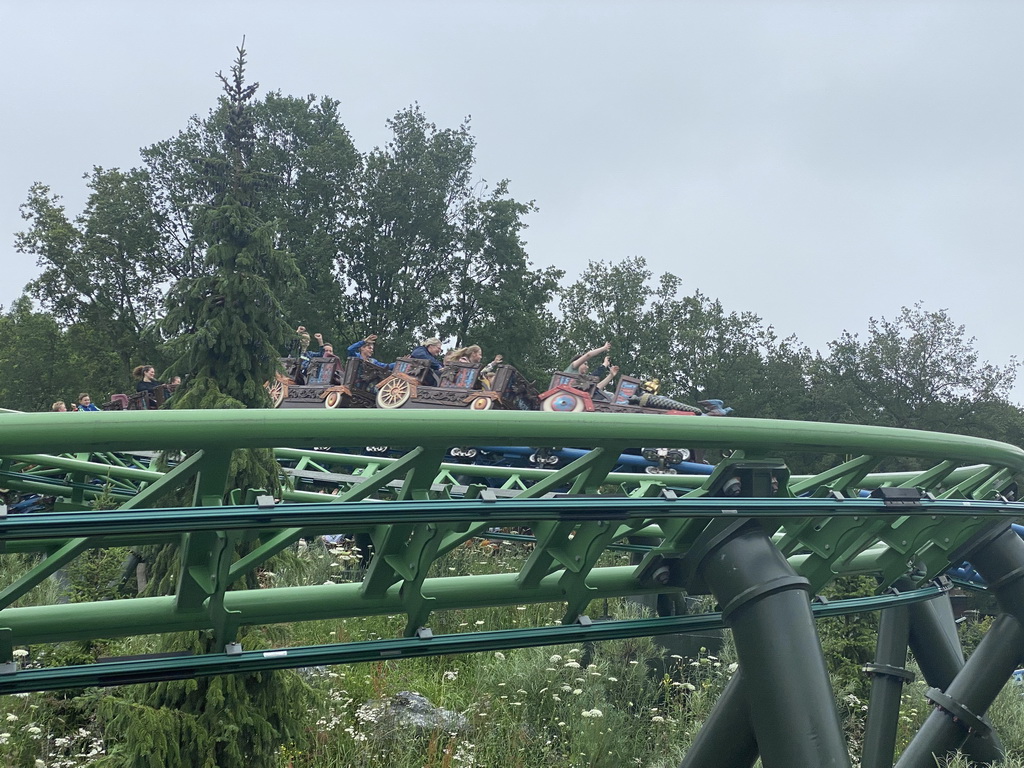 Cars at the Max & Moritz attraction at the Anderrijk kingdom, viewed from the waiting line