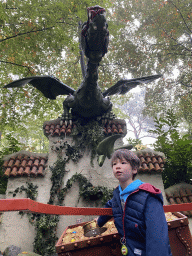 Max at the Dragon attraction at the Fairytale Forest at the Marerijk kingdom