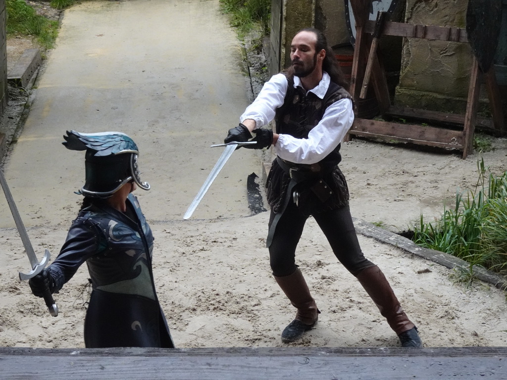 Actors on the stage of the Raveleijn theatre at the Marerijk kingdom, during the Raveleijn Parkshow