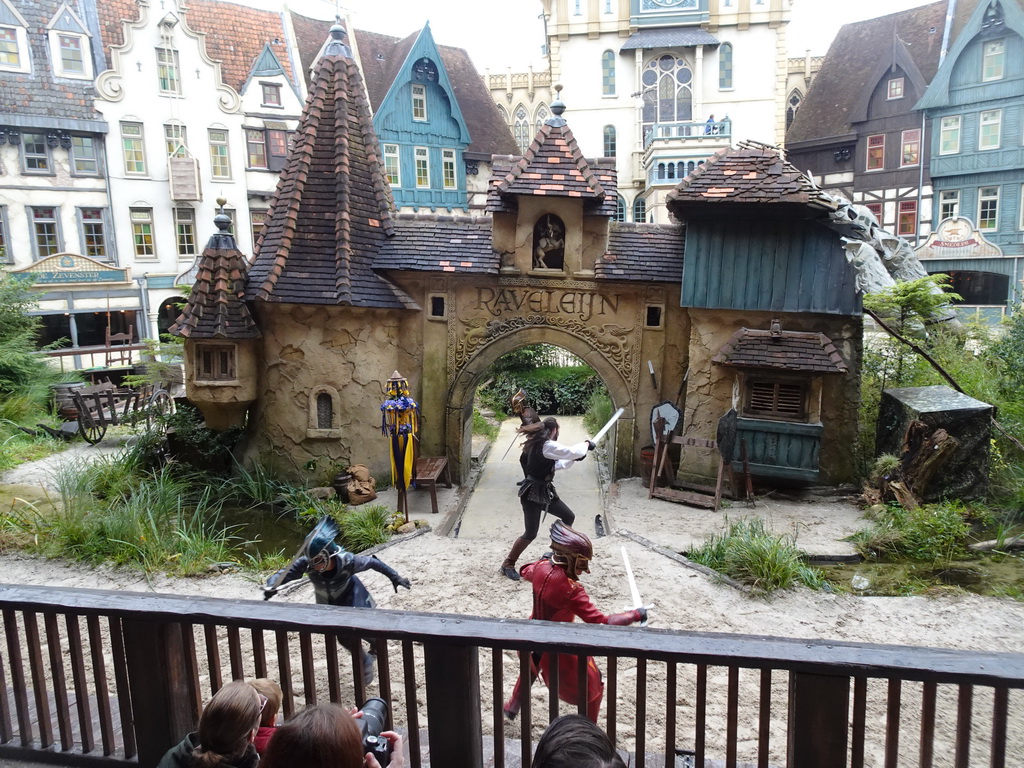 Actors on the stage of the Raveleijn theatre at the Marerijk kingdom, during the Raveleijn Parkshow