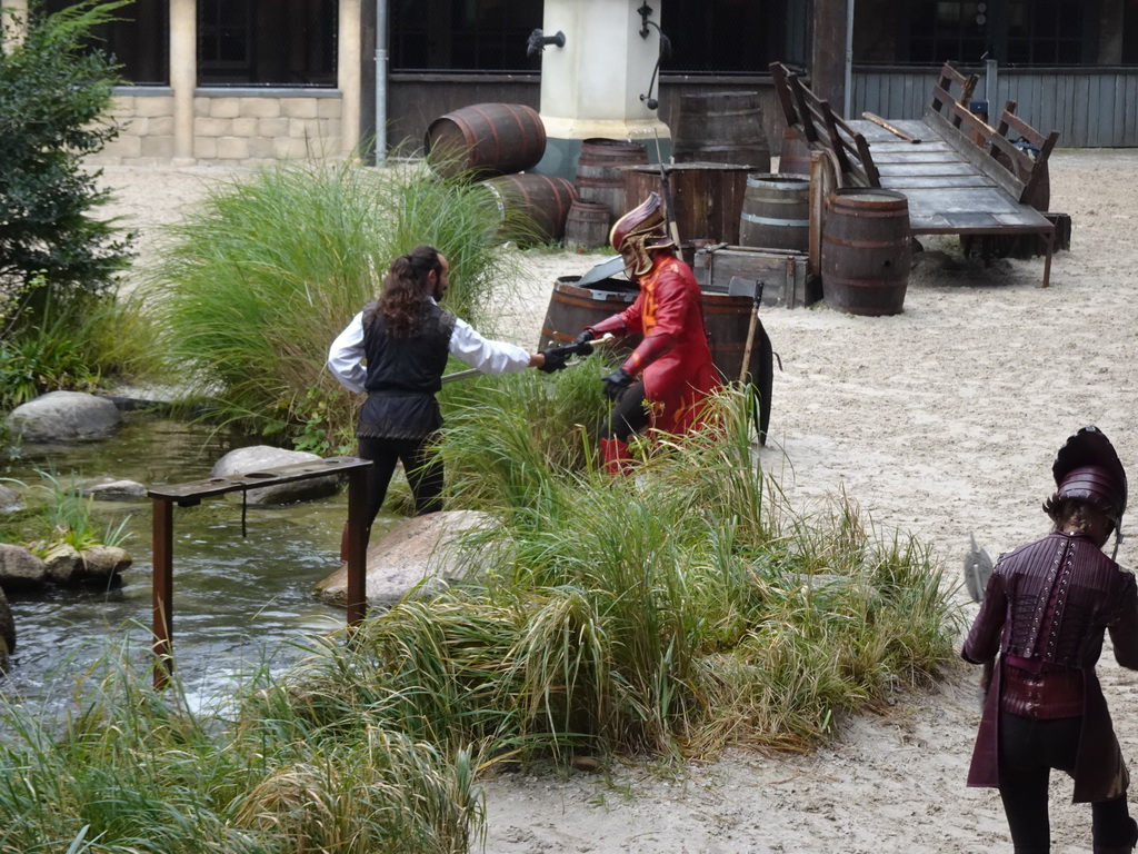 Actors on the stage of the Raveleijn theatre at the Marerijk kingdom, during the Raveleijn Parkshow