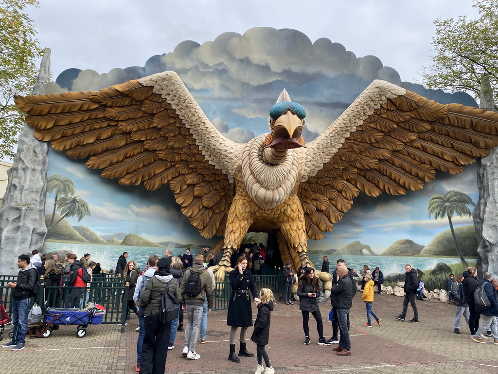 Front of the Vogel Rok attraction at the Carnaval Festival Square at the Reizenrijk kingdom