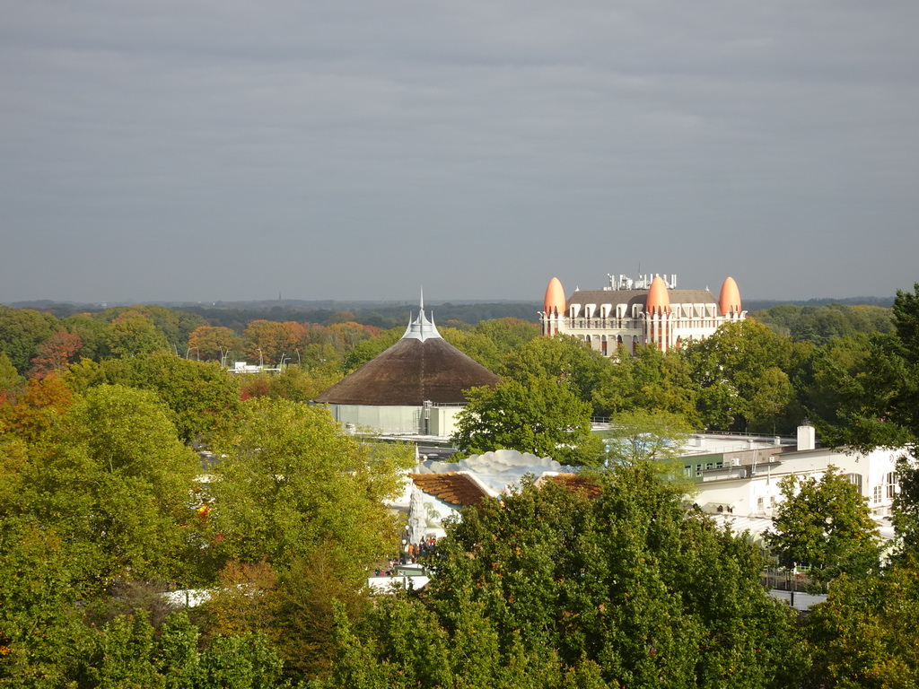 The Vogel Rok attraction at the Reizenrijk kingdom and the Efteling Hotel, viewed from the Pagoda attraction