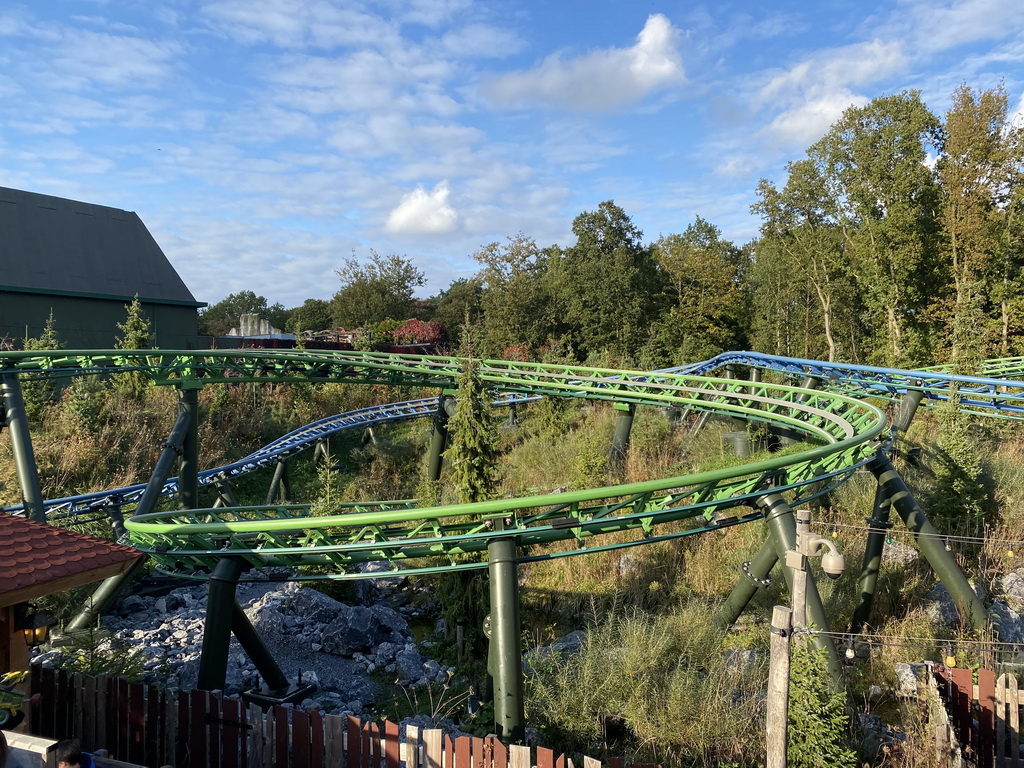 The Max & Moritz attraction at the Anderrijk kingdom, viewed from the waiting line