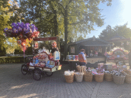 Souvenir stalls at the Dwarrelplein square