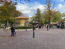 The Anton Pieck Plein square with the Grote Zweefmolen and Kleine Zweefmolen carousels at the Marerijk kingdom