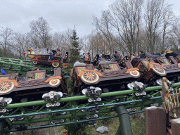 Cars at the Max & Moritz attraction at the Anderrijk kingdom, viewed from the waiting line