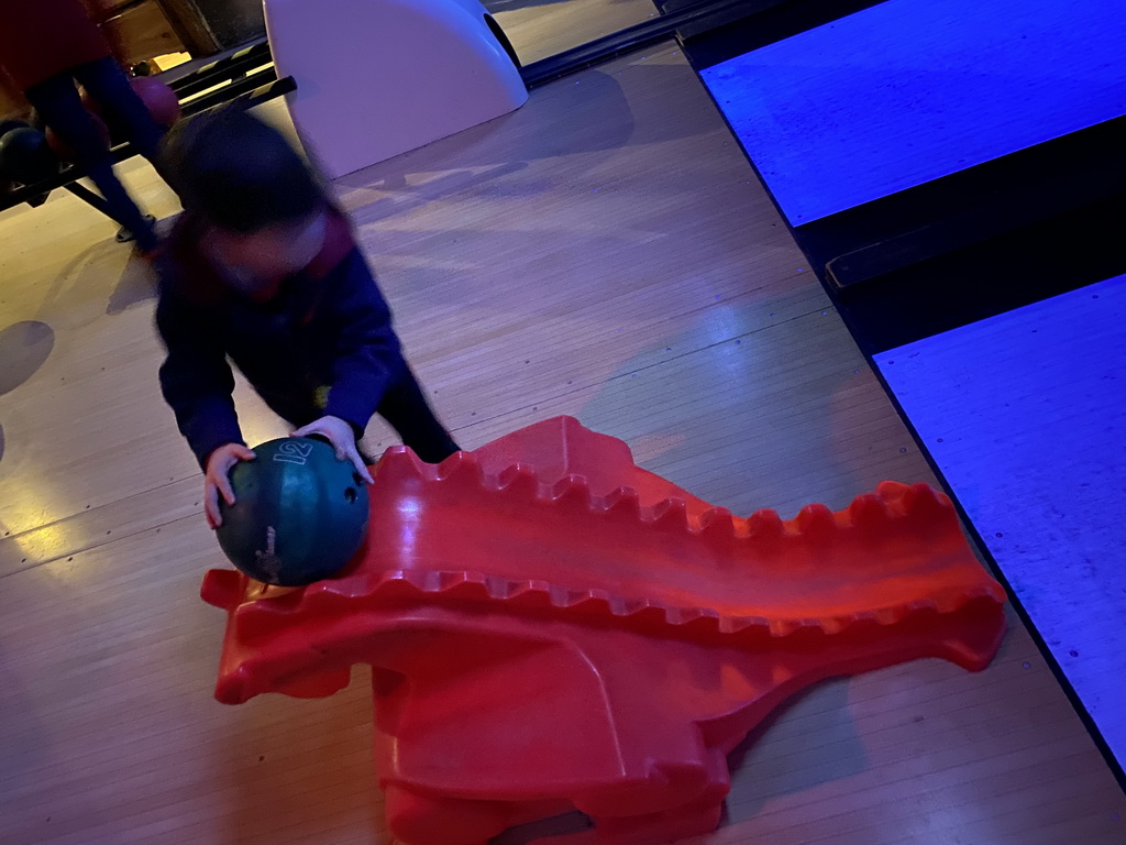 Max bowling at the bowling alley at the Landal Miggelenberg holiday park