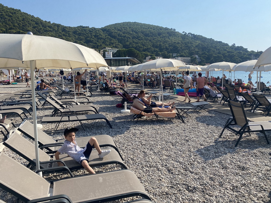 Max on a lounger at the Uvala Lapad Beach