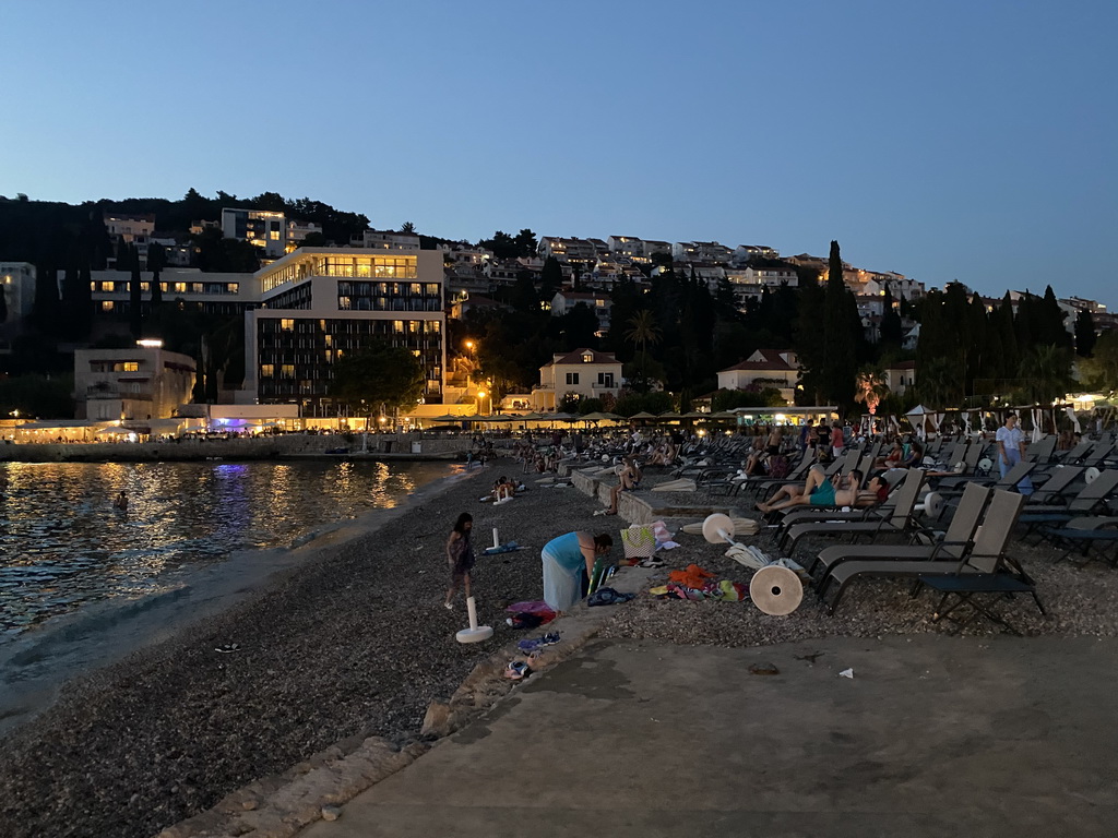 Uvala Lapad Beach, at sunset