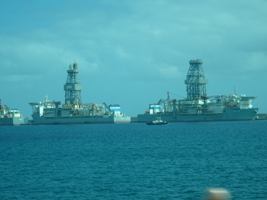 Ships in the Harbour, viewed from the bus from Maspalomas on the GC-1 road