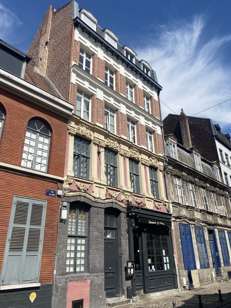 Front of houses at the Rue de Gand street