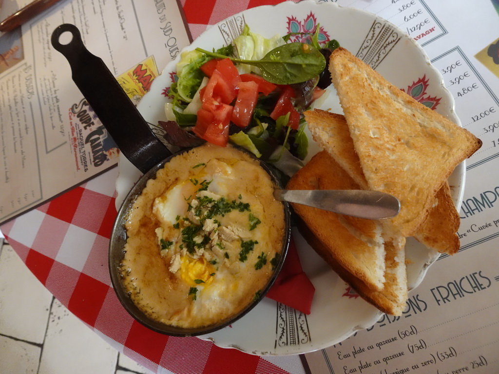 Lunch at the Le Domaine de Chavagnac restaurant