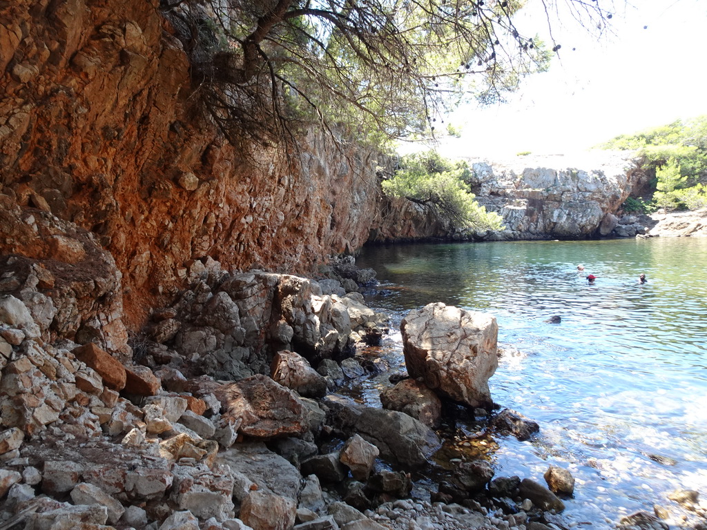 Rocks at the Mrtvo More lake