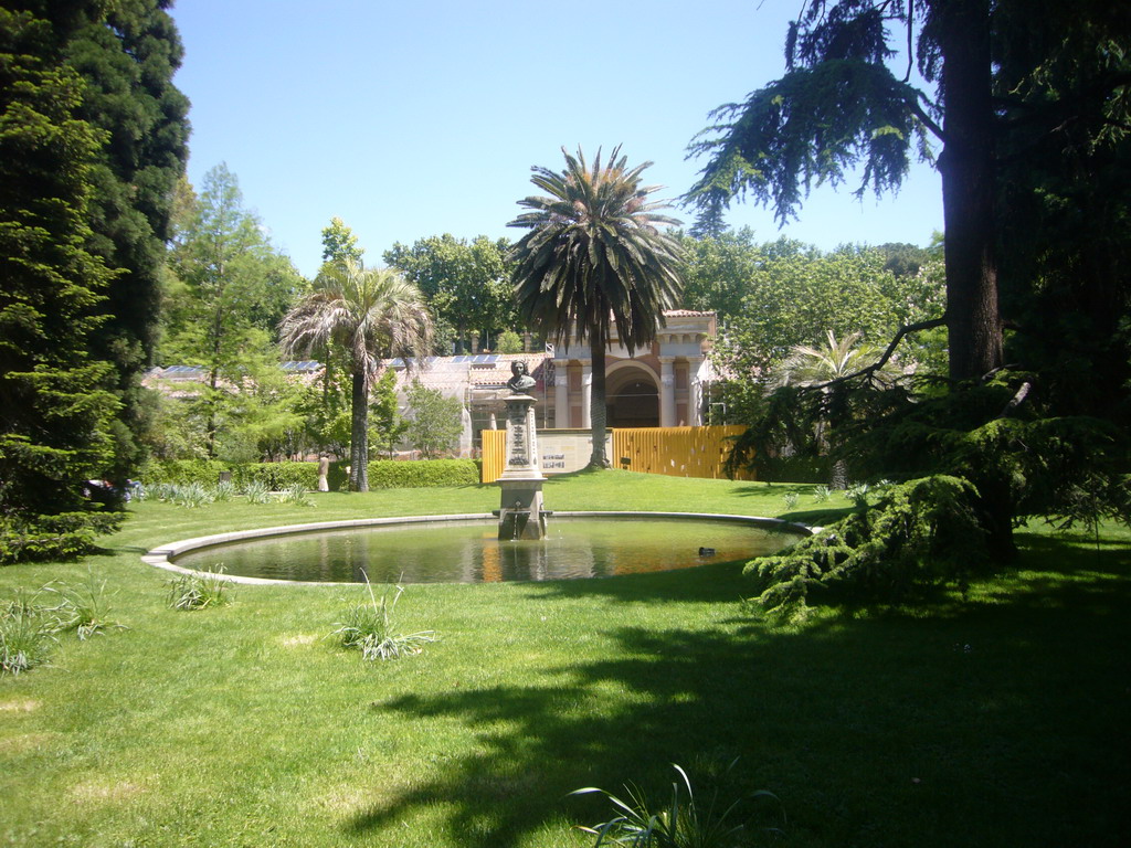 Fountain in the Royal Botanical Garden