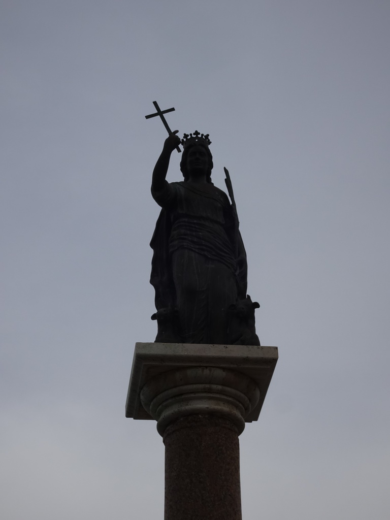 Statue at the promenade along the Minori Beach