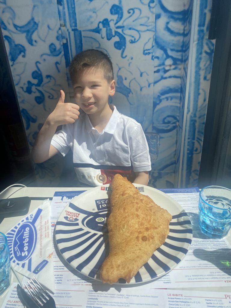 Max with a Pizza Fritta at the Pizzeria Sorbillo restaurant