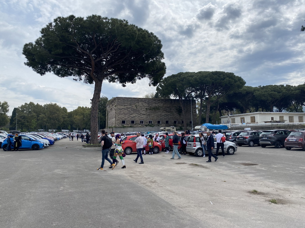 Parking lot at the Via Cuma a Fuorigrotta street