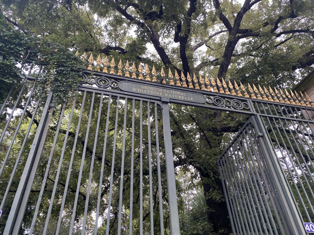 Gate at the northwest corner of the Jardin des Plantes garden at the Rue Cuvier street