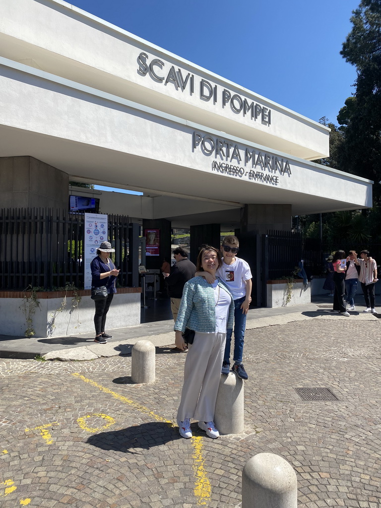 Miaomiao and Max in front of the Porta Marina entrance to the Pompeii Archeological Site at the Viale delle Ginestre street