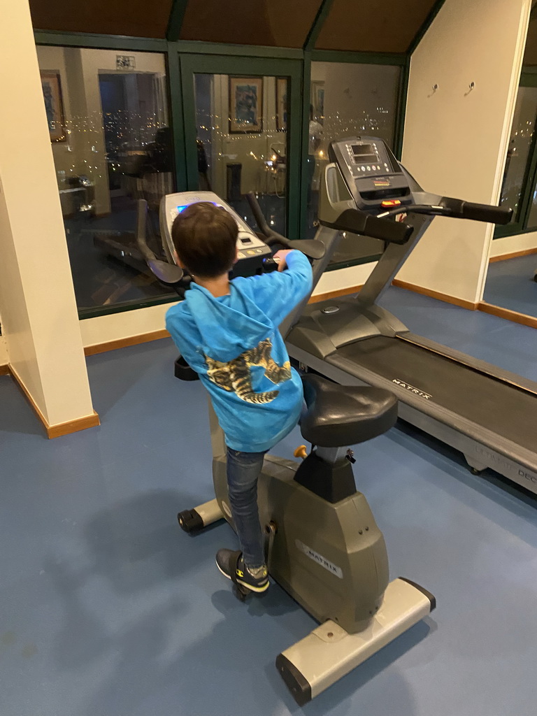 Max on a home trainer at the fitness room at the Hotel Vila Galé Porto