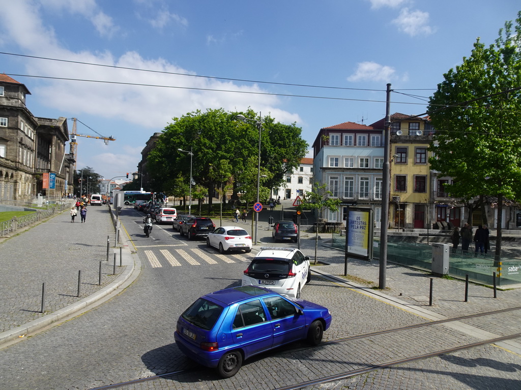 The Rua Prof. Vicente José de Carvalho street, viewed from the sightseeing bus