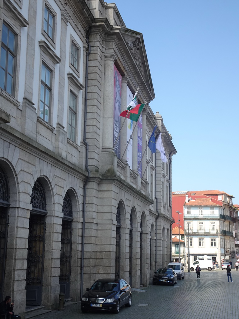 Front of the Loja da Universidade do Porto building at the Praça de Gomes Teixeira square, viewed from the sightseeing bus