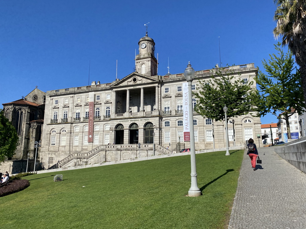 The Praça do Infante D. Henrique square with the front of the Palácio da Bolsa palace