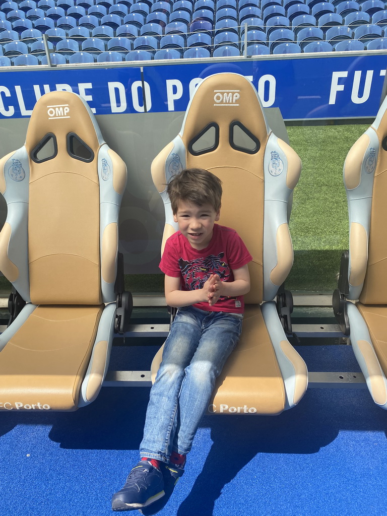 Max in the dugout at the Estádio do Dragão stadium