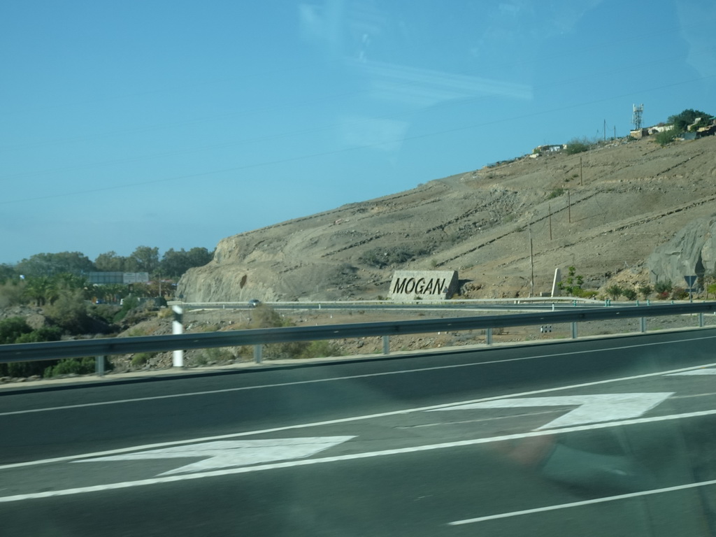 Sign just north of the town of Arguineguín, viewed from the tour bus bus from Maspalomas on the GC-1 road