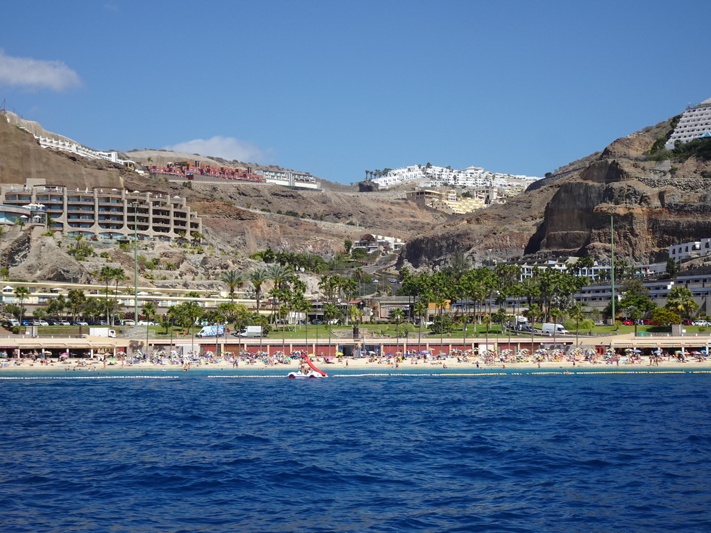 The Playa de Amadores beach, viewed from the Sagitarius Cat boat