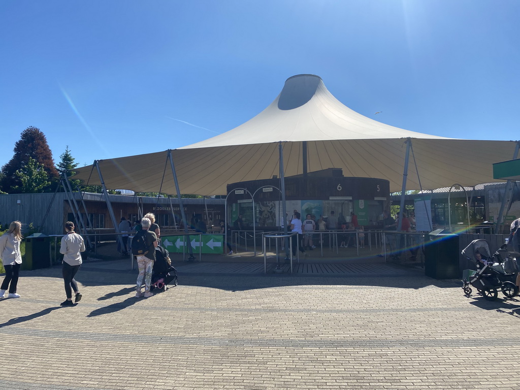 Entrance to the Diergaarde Blijdorp zoo at the Blijdorplaan street