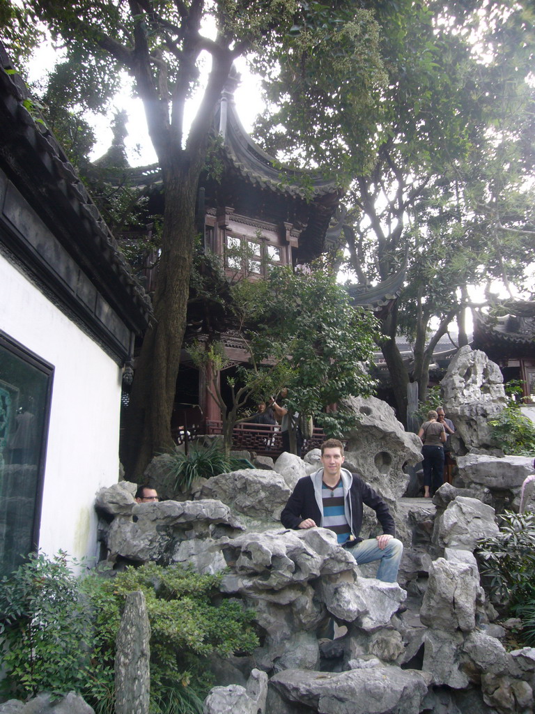 Tim at rocks and pavilions in the Yuyuan Garden in the Old Town