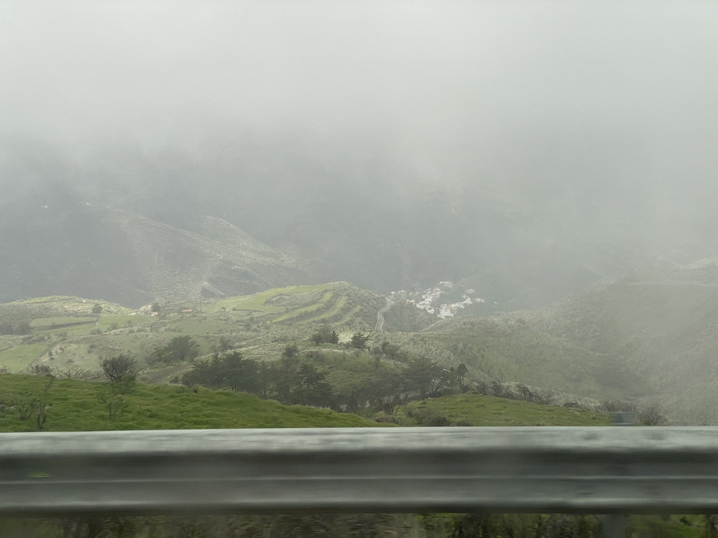 Hills and the GC-156 road, viewed from the tour bus on the GC-15 road