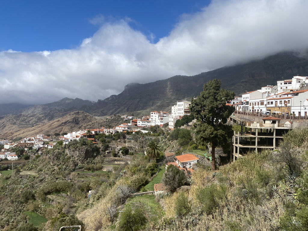 The town center, viewed from the Calle Dr. Domingo Hernández Guerra street