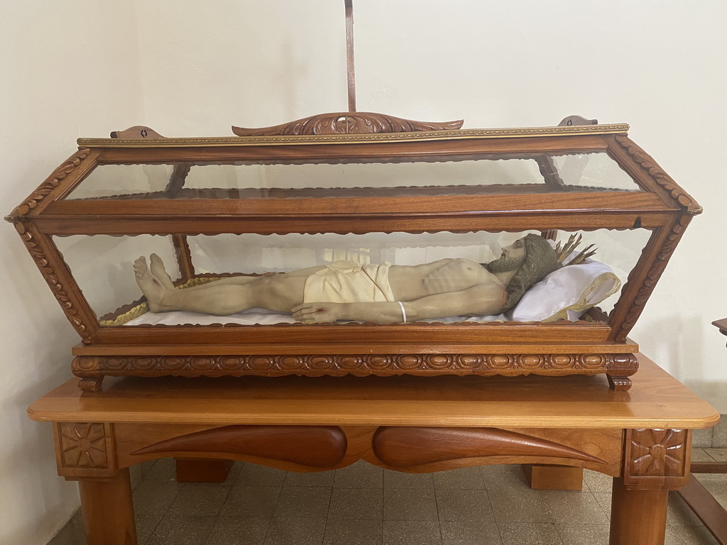 Statue of Jesus in a coffin at the Parroquia de Nuestra Señora del Socorro church