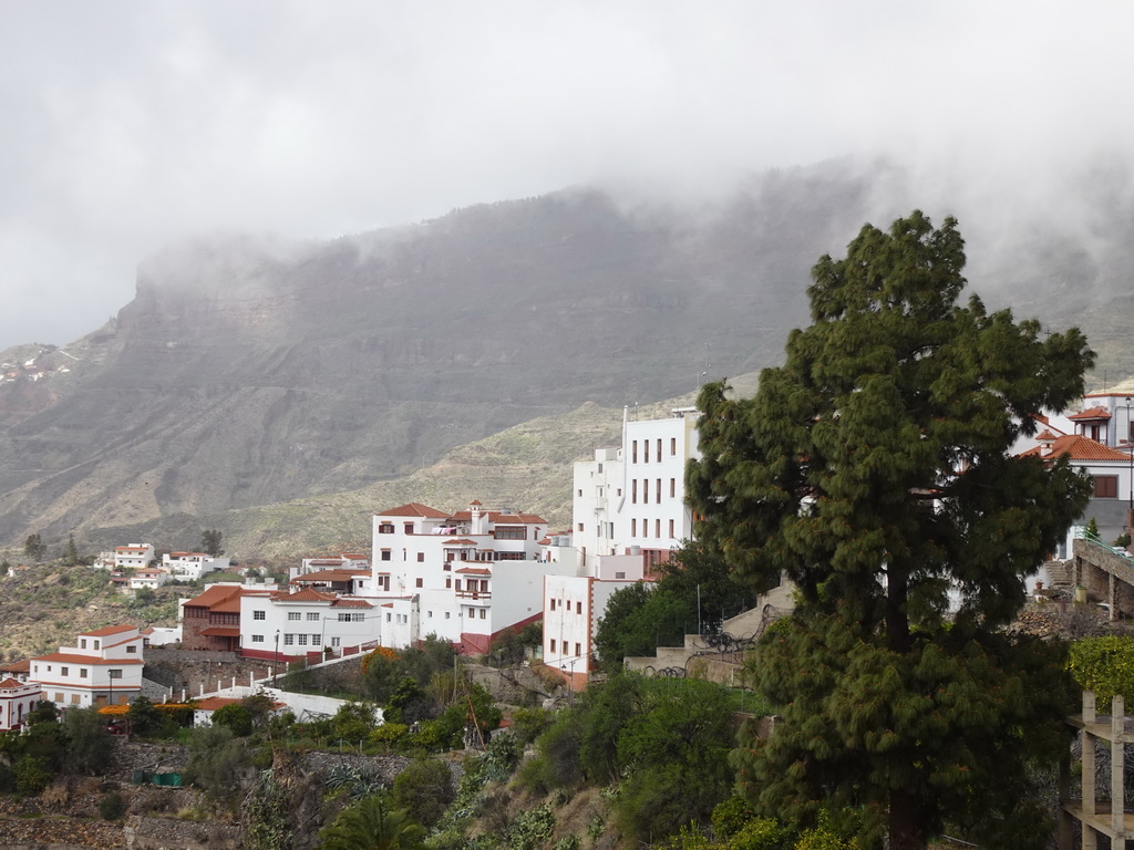 The west side of the town, viewed from the Calle Dr. Domingo Hernández Guerra street